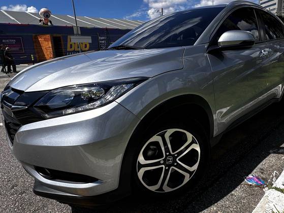 HONDA HR-V 1.8 16V FLEX TOURING 4P AUTOMÁTICO HONDA HR-V 1.8 16V FLEX TOURING 4P AUTOMÁTICO